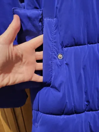 Plumífero azul Lefties