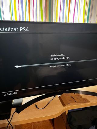 Consola Sony PS4 Negra