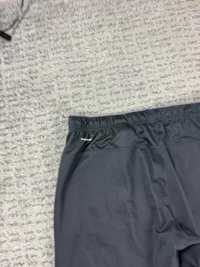 ¡¡OFERTA!! Talla L Pantalón Reebok Negro