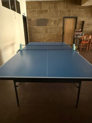 Mesa de ping pong azul