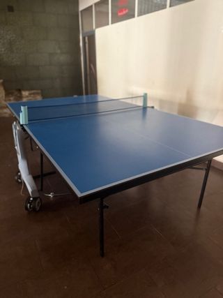 Mesa de ping pong azul