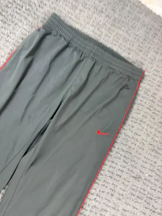 ¡¡OFERTA!! Talla L Pantalón Nike Vintage Gris/Rojo