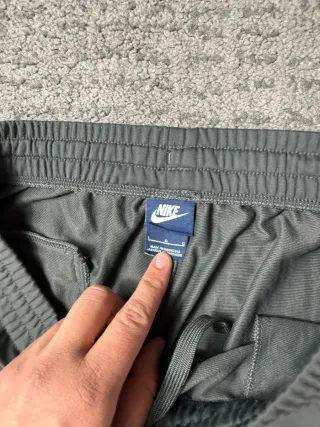 ¡¡OFERTA!! Talla L Pantalón Nike Vintage Gris/Rojo