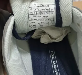 Scarpe Levi's grigie bianche tg. 45