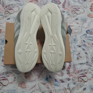 Scarpe Levi's grigie bianche tg. 45