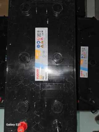 Batería Tudor HD PRO 180Ah Izquierda