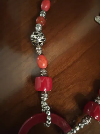 Collana artigianale pietre rosse e acciaio