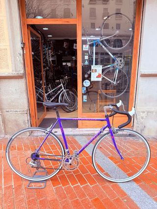 Bicicleta Carretera Vintage Peugeot Morada