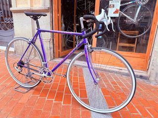 Bicicleta Carretera Vintage Peugeot Morada