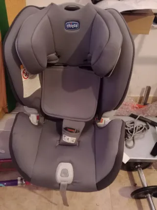 Silla de coche Chicco Isofix gris grupo 0+, I y II