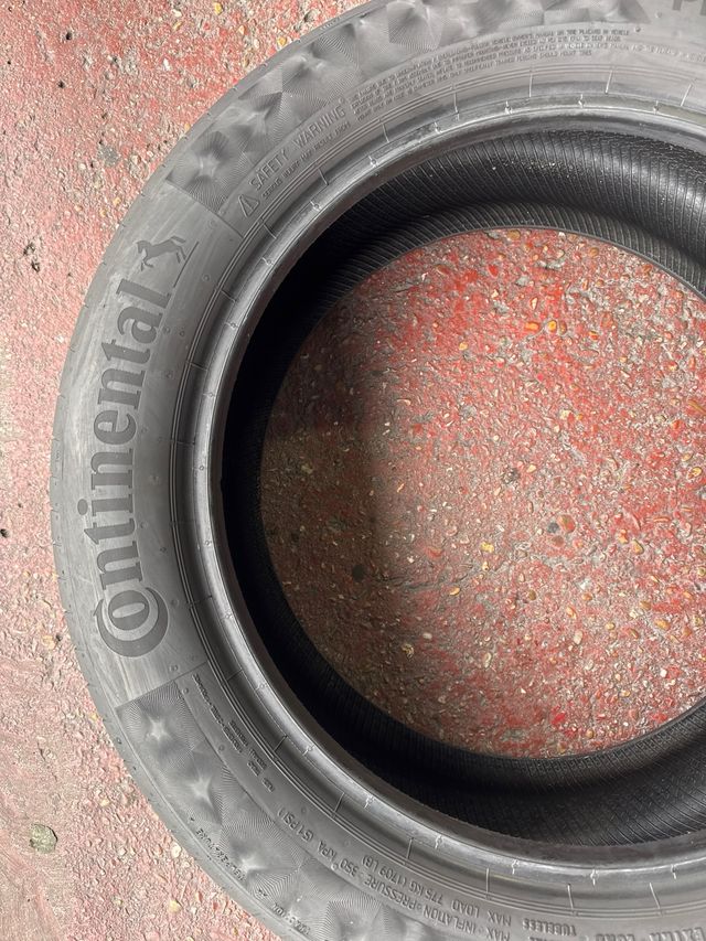 2 Neumáticos Continental 225/50R18