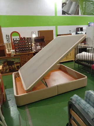 Canapé abatible de madera