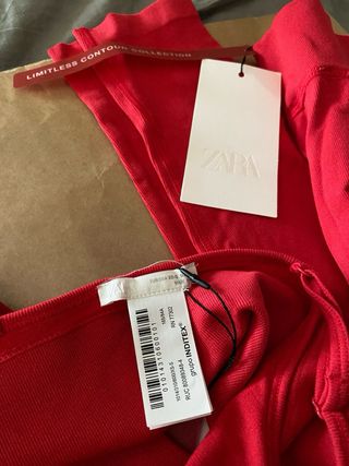 Conjunto 2 prendas gym Zara rojo T.S con etiqueta