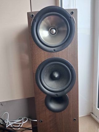 Altavoces Kef iQ5
