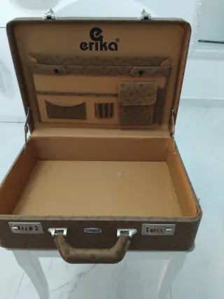 Maletín Erika Marrón con Combinación