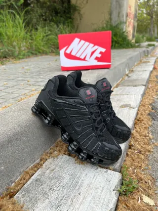 Zapatillas Nike Shox R4 Negras