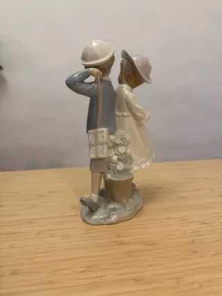 Figura Lladró Galanteo Infantil