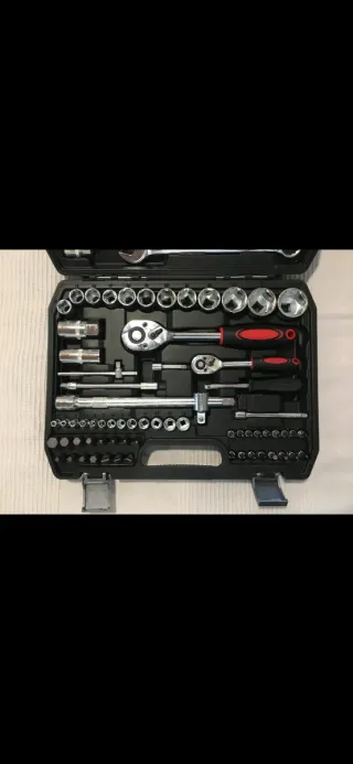 Maletín llaves y dados