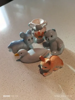 Conjunto cerámica y porcelana figuras