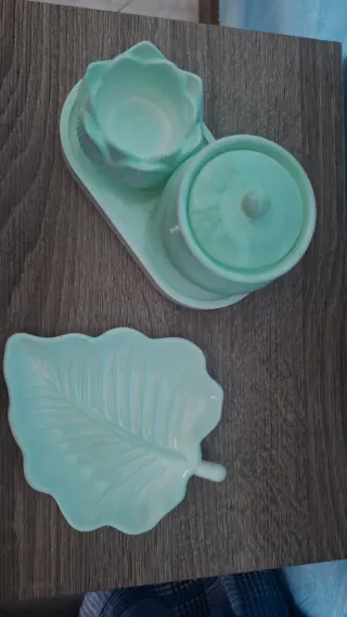 Set portasapone, vasetto e svuotatasche in gesso