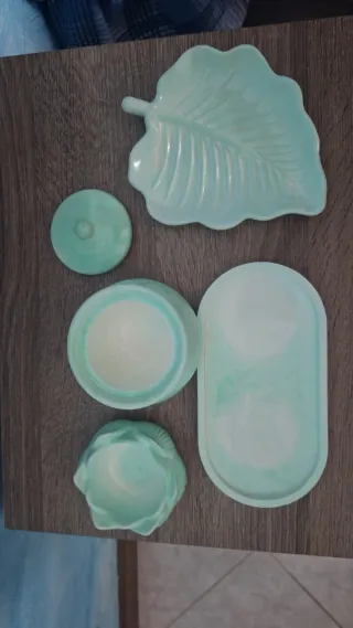 Set portasapone, vasetto e svuotatasche in gesso