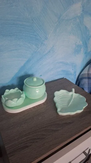 Set portasapone, vasetto e svuotatasche in gesso