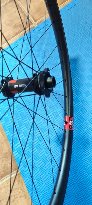 Rueda DT Swiss 240 Boost + Nextie Omega