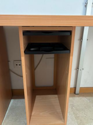 Escritorio madera y metal