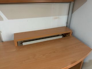 Escritorio madera y metal