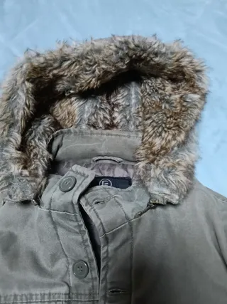 Cazadora abrigo caballero verde militar