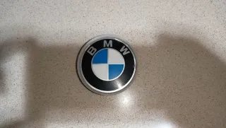 BMW. Embellecedor llanta.