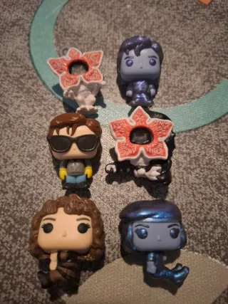 Figuras Stranger Things Kinder Joy