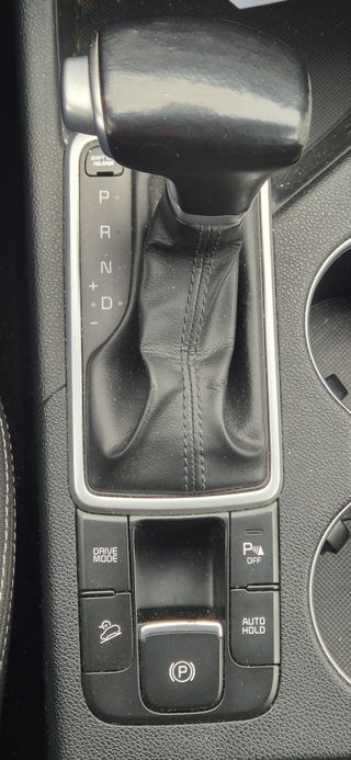 kia Sportage 1.6 crdi automático 136CV