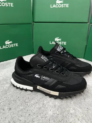 Zapatillas Lacoste Negras y Blancas