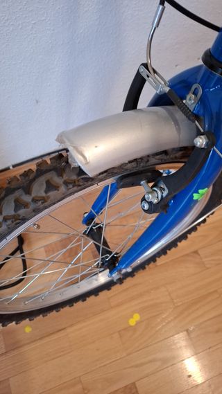 Bicicleta azul para niños y adultos
