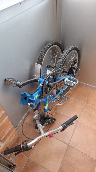 Bicicleta azul para niños y adultos