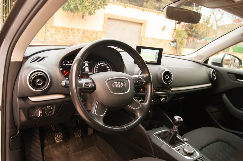 Audi A3 Sedán 1.6 TDI 2016, foto 13