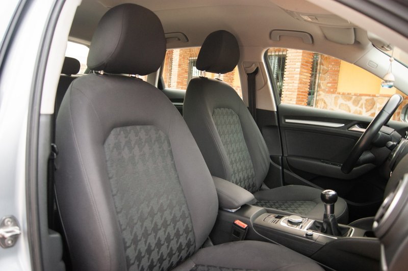 Audi A3 Sedán 1.6 TDI 2016, foto 16
