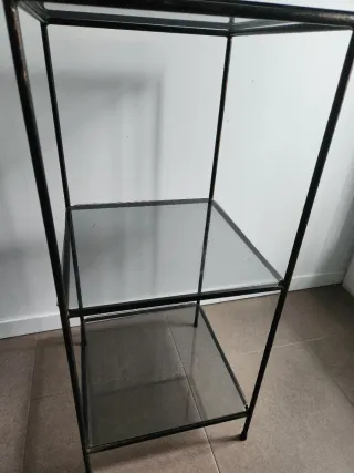 2 Estanterías de forja y cristal