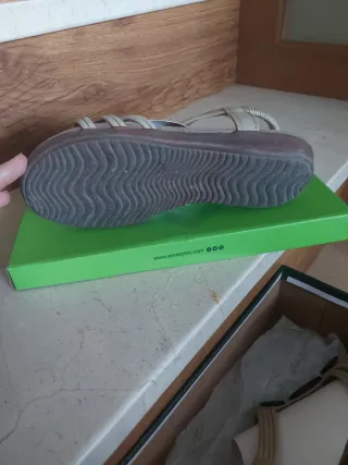 Sandalias Amarpies Beige