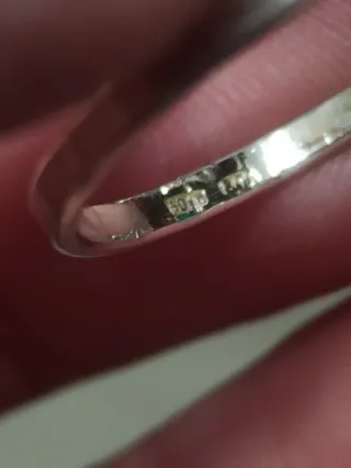 Anillo antiguo con esmeralda y plata