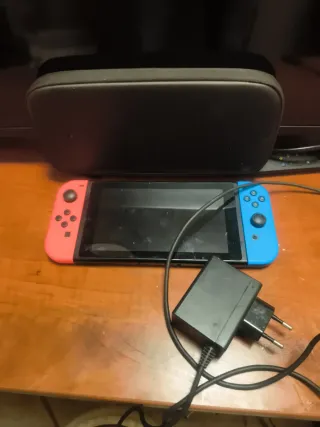 Nintendo Switch Azul y Rojo