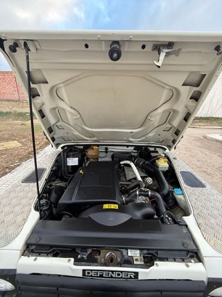 Defender land rover  Td5  2004