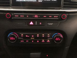 KIA Ceed Tech 1.4 TGDi 140 5p