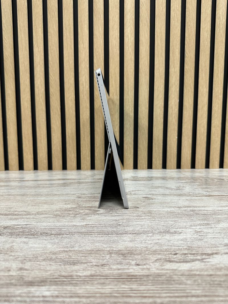 Microsoft Surface Pro 4 i5 8gb 256gb SSD afbeelding 2