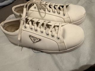 Zapatillas Prada Blancas