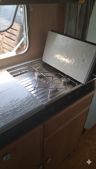 Caravana 750kg con papeles y avance