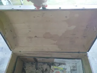 Cofre de madera y metal 68x40x40