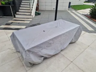 Mesa de comedor de teca para 8 personas