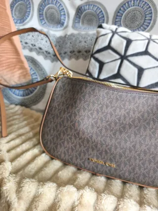 Bolso Michael Kors Marrón Monogram
